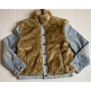Levi's Premium Oversized Faux Fur Women Trucker S